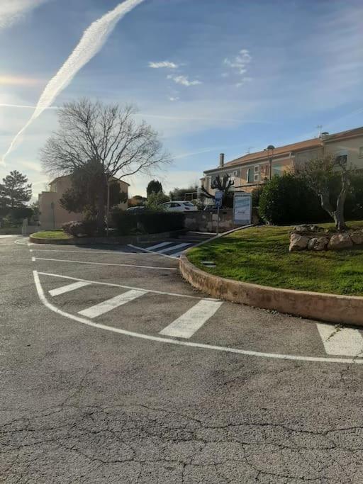 Appartement climatisé au calme en Provence Pierrefeu-du-Var Extérieur photo