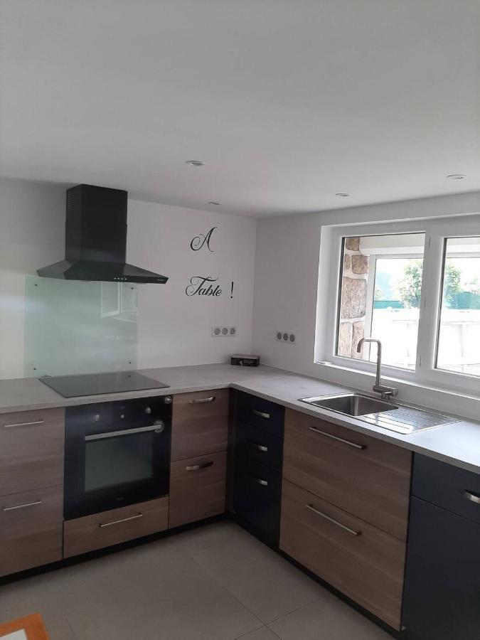 Appartement climatisé au calme en Provence Pierrefeu-du-Var Extérieur photo