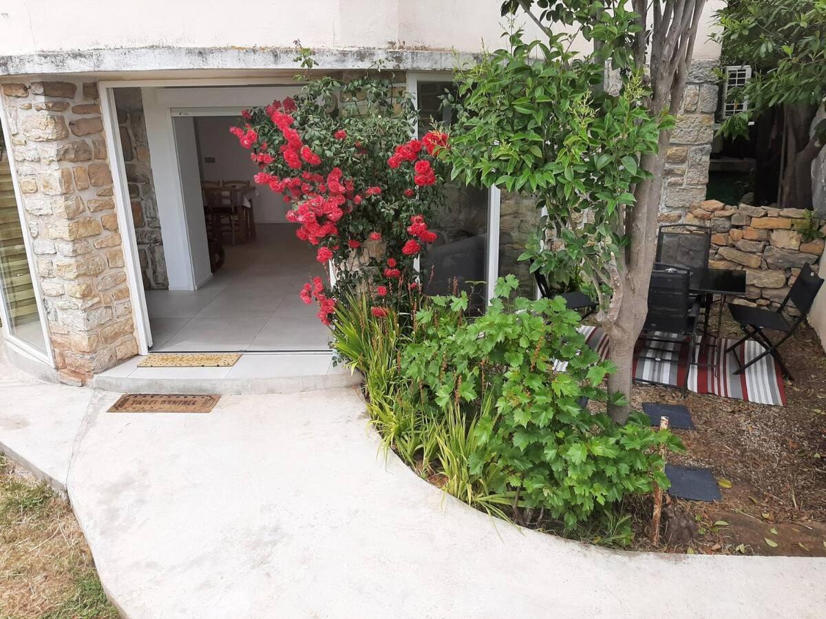 Appartement climatisé au calme en Provence Pierrefeu-du-Var Extérieur photo